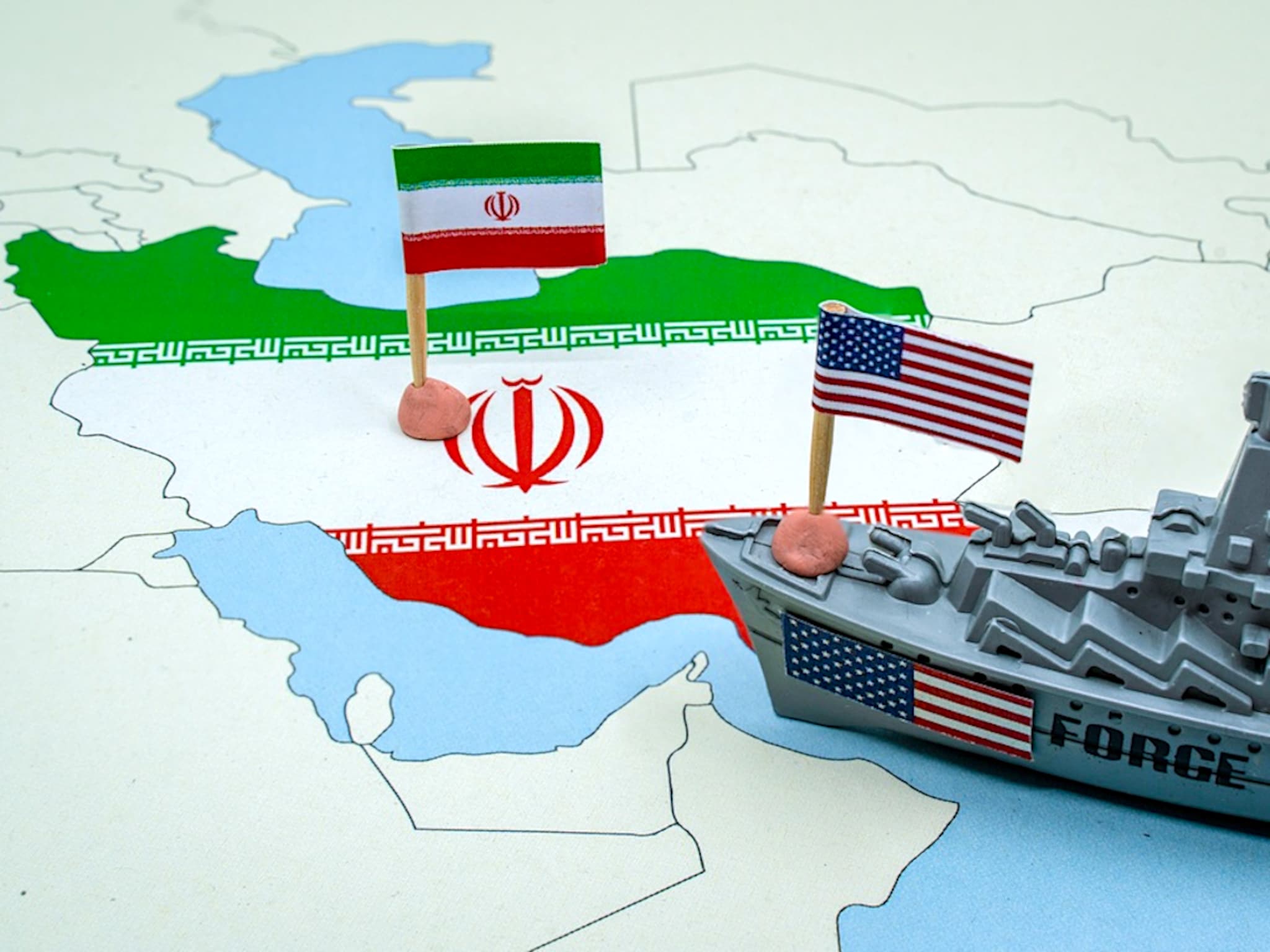 blokkade straat van hormuz olieprijzen transportsector