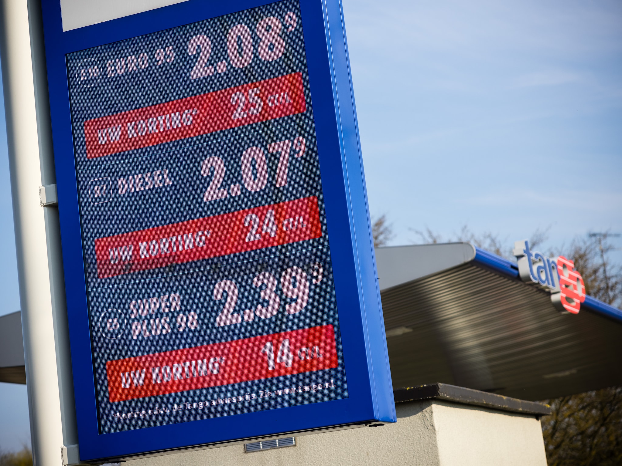 iedereen heeft het over olieprijs niemand over verborgen economische gevolgen iran oorlog