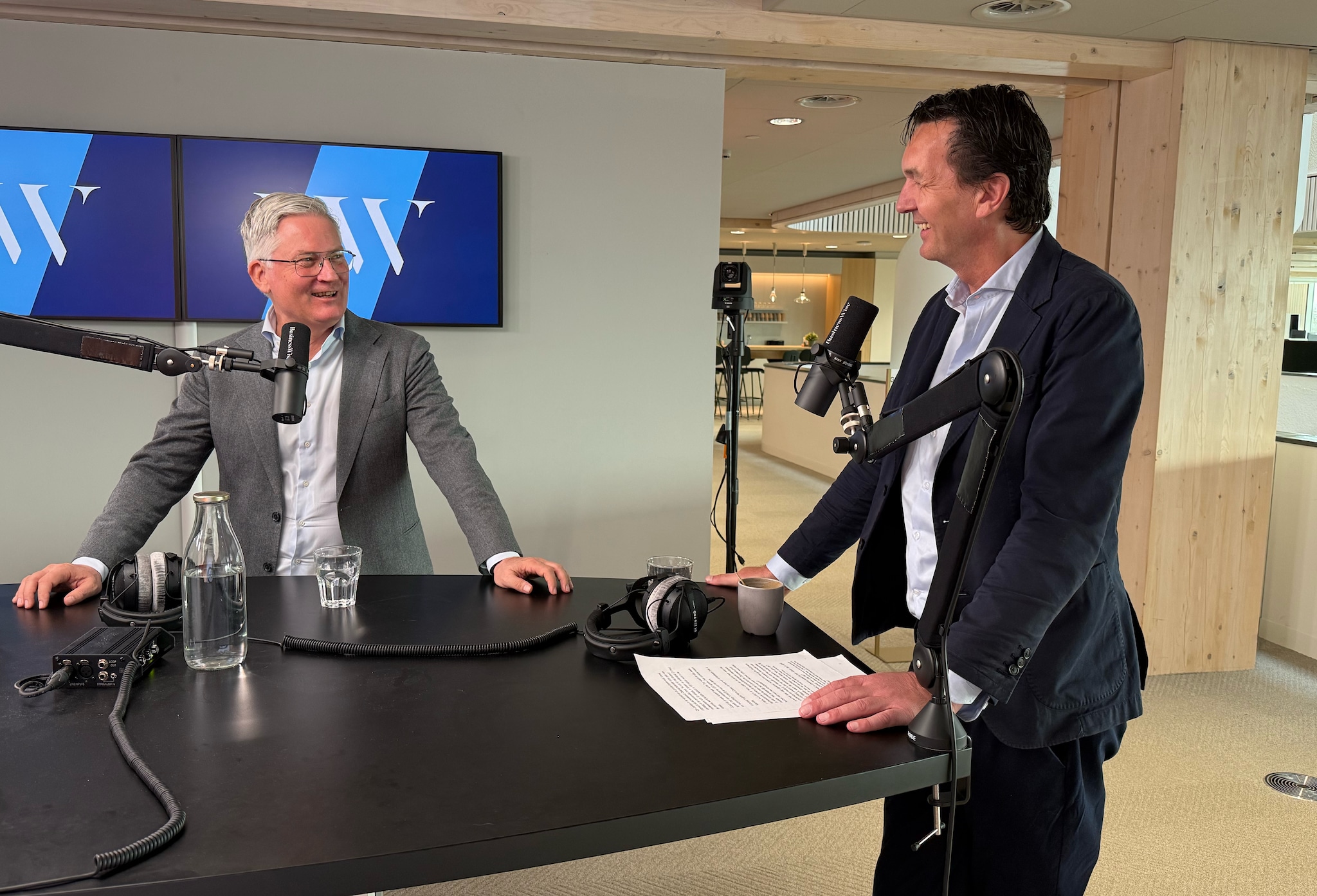 Hans Geels en Paul van Riessen in de BusinessWise-studio. Foto: BusinessWise Hans Geels en Paul van Riessen in de BusinessWise-studio. Foto: BusinessWise
