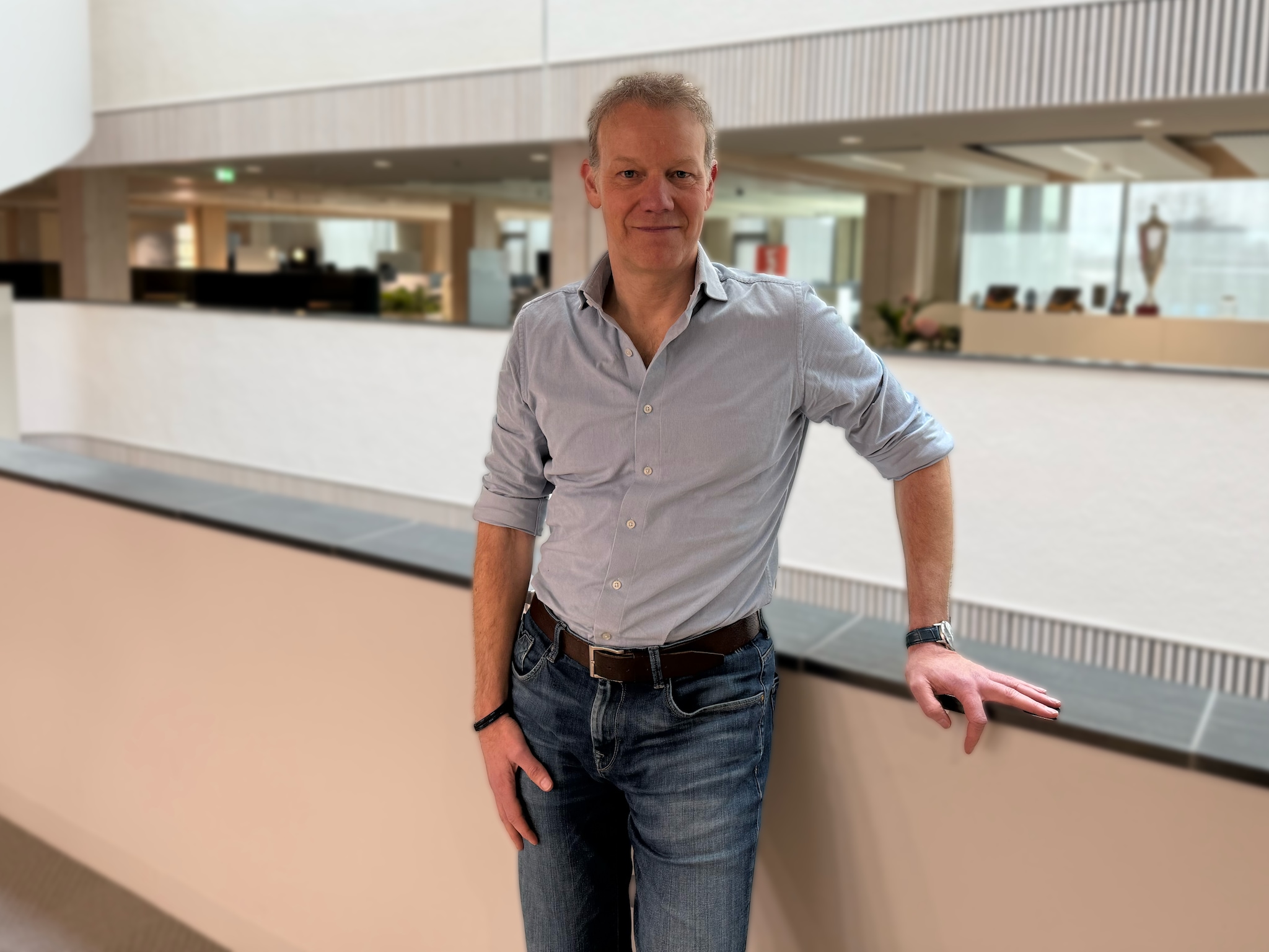 pathe ceo jacques hoendervangers er zijn maar weinig mensen die grote dingen klein kunnen maken