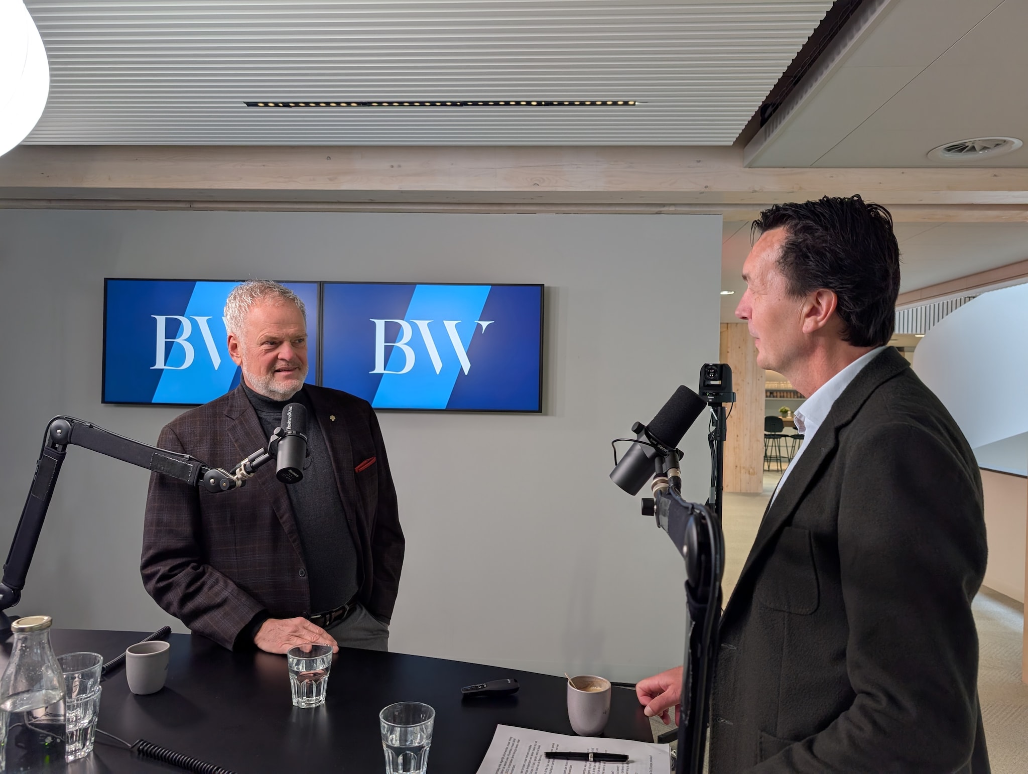 Robert Jan Woltering en Paul van Riessen in de BusinessWise-studio. Foto: BusinessWise Robert Jan Woltering en Paul van Riessen in de BusinessWise-studio. Foto: BusinessWise