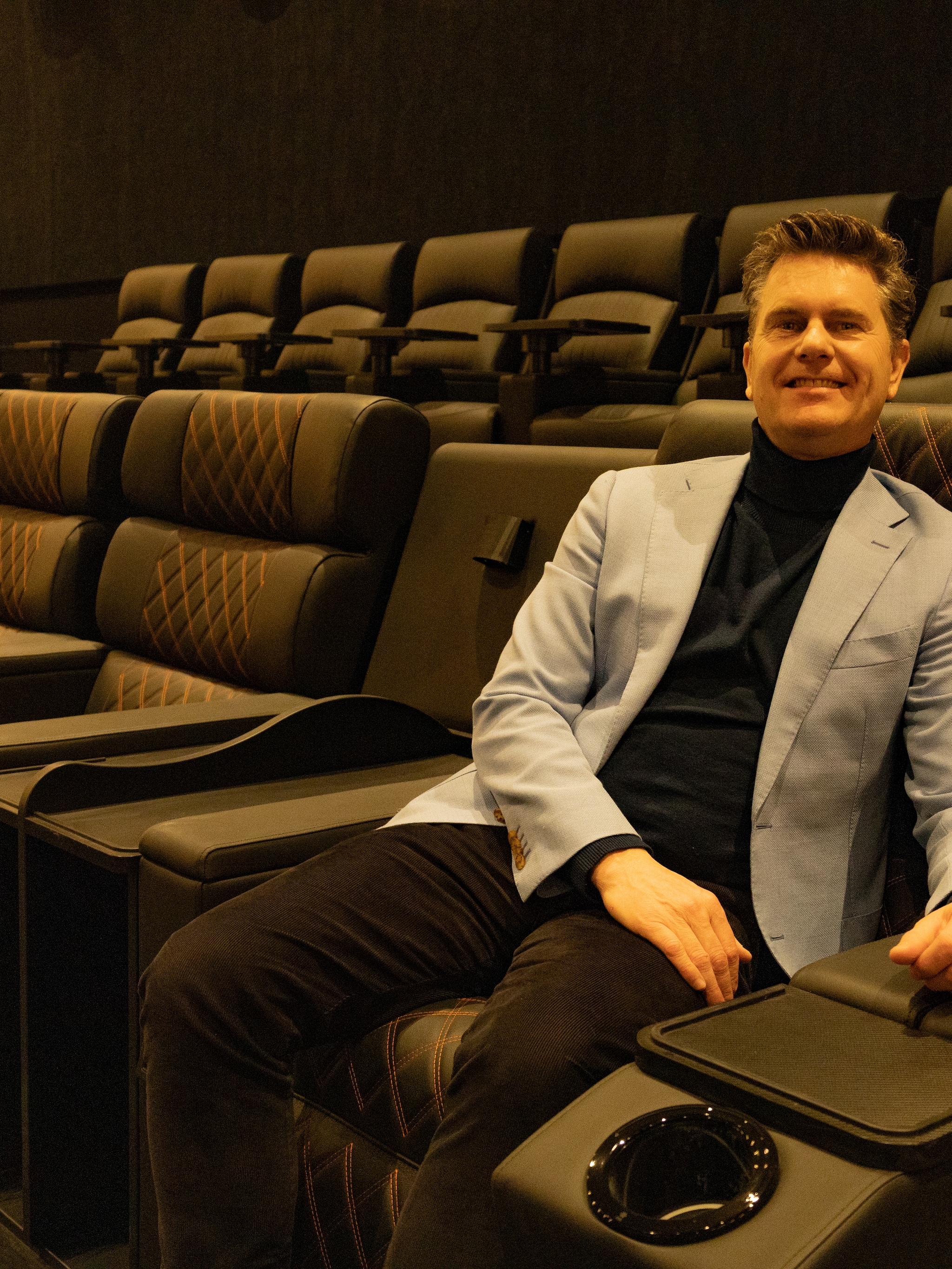 joost ligthart ceo vue cinemas werk prive balans