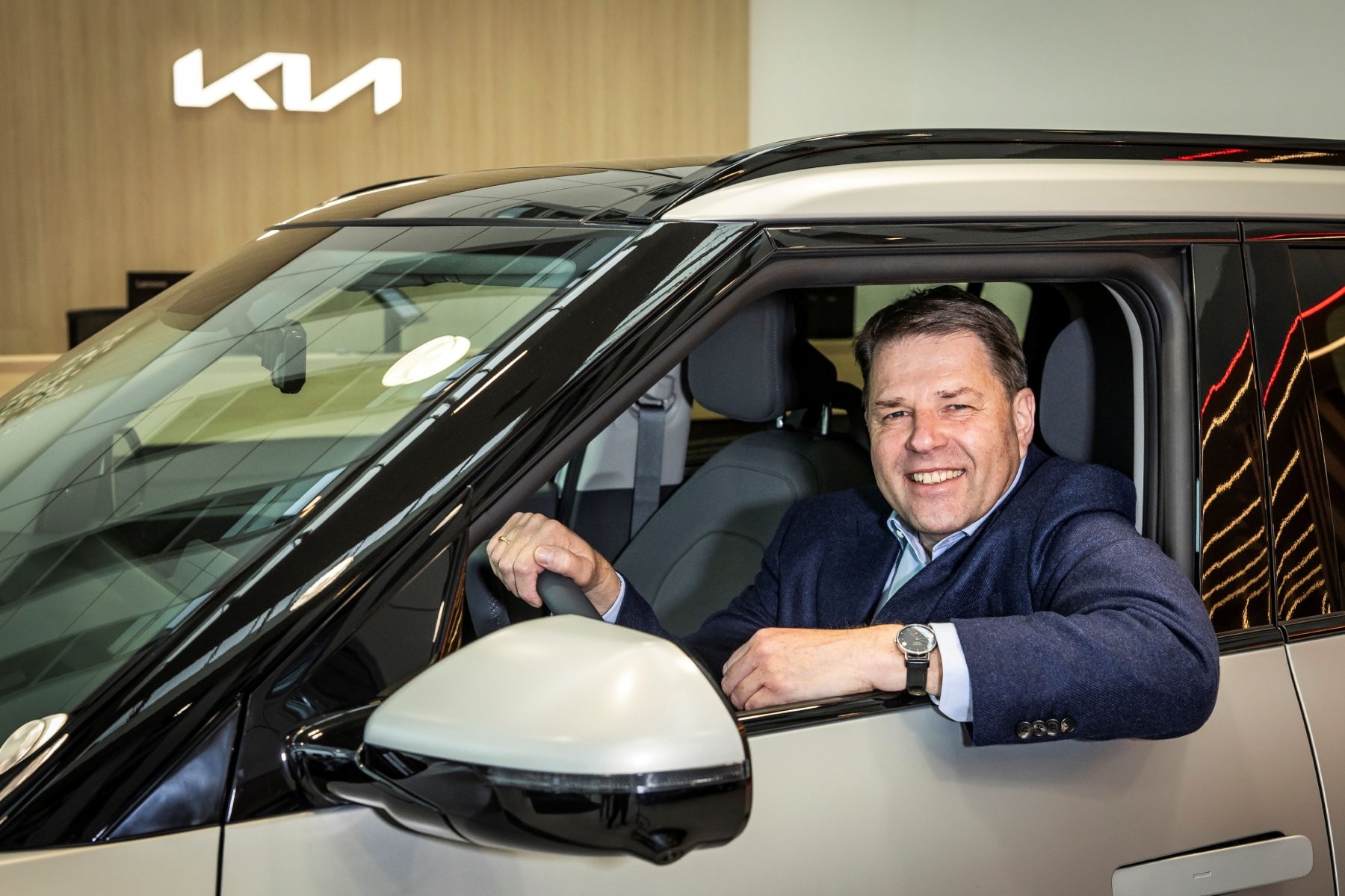 Léan Verstoep, de eerste niet-Koreaan als President van Kia Nederland. Léan Verstoep (Kia Nederland): ‘Zonder de juiste aanpak en een gedegen voorbereiding word je nooit een winnaar. En ja, ik wil winnen!’ Foto: Dingena Mol.