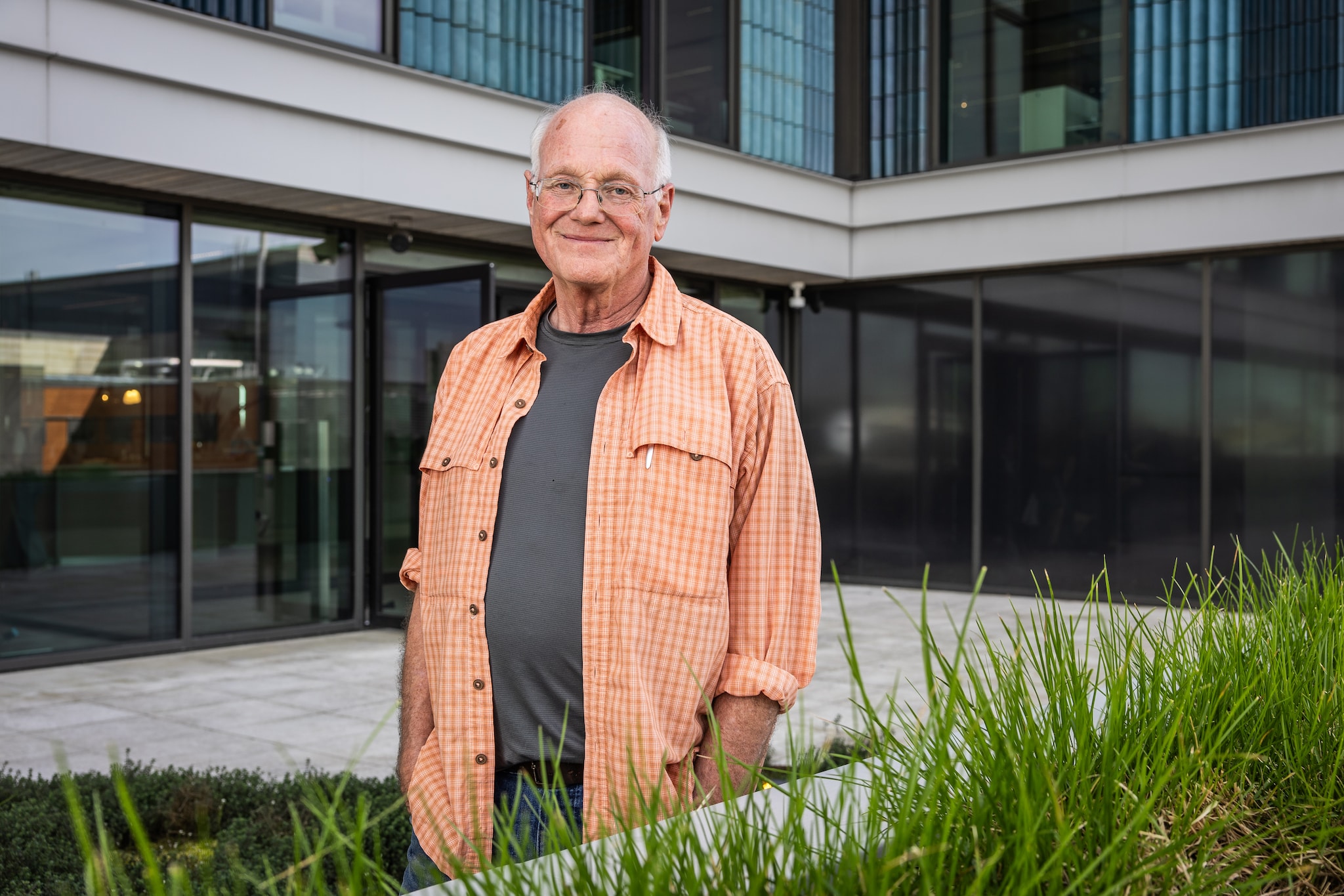 Ben Cohen, een van de oprichter van Ben & Jerry's is te gast in de radiostudio van Business Wise. Foto: Dingena Mol