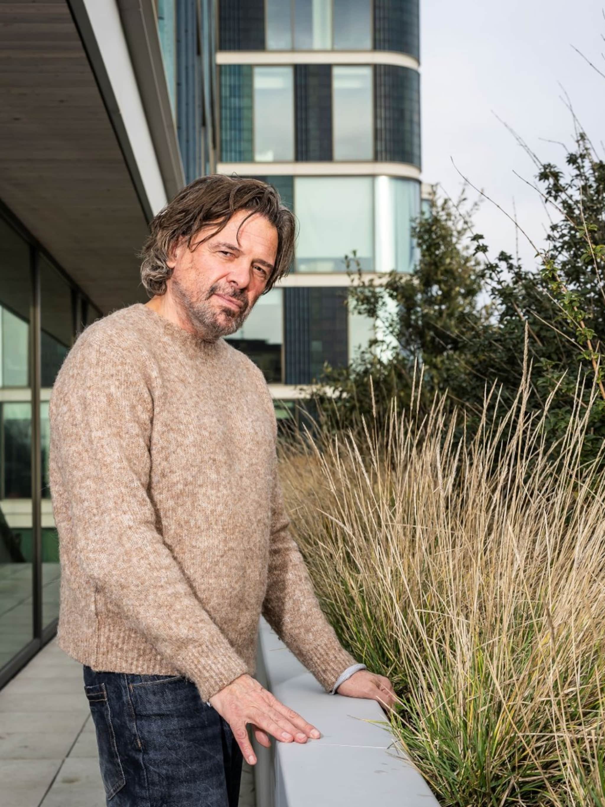 flower farm palmolie oerwoud marcel van wing