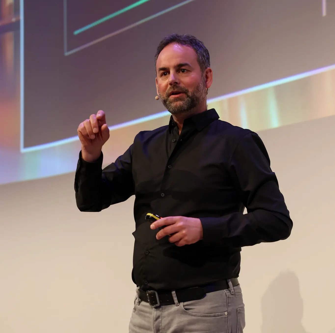 Patrick Willer is futurist en innovatie-expert, en 
auteur van Golven van Overvloed.