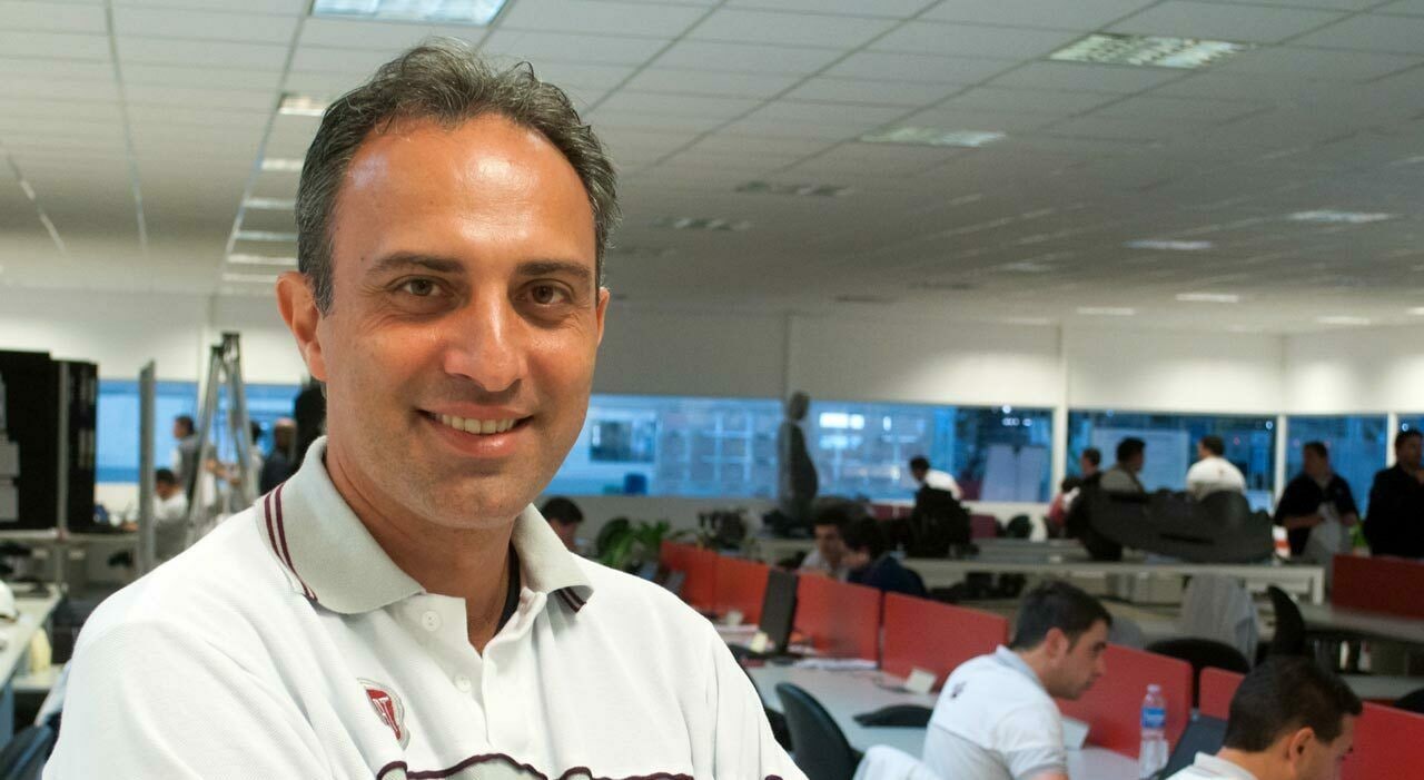 ‘We leggen bij Stellantis de basis voor de volgende generatie productie’, stelt Francesco Ciancia, Head of Manufacturing bij Stellantis. Foto: Il Mattino