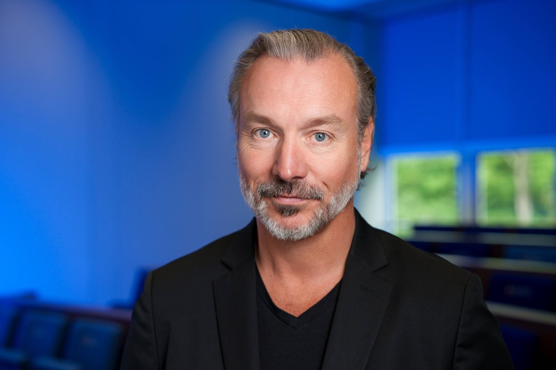 Bas Kodden over autonomie, feedback, coaching en steun: ‘In een liefdeloze organisatie zie je die vier niet: mensen worden aan hun lot overgelaten’.