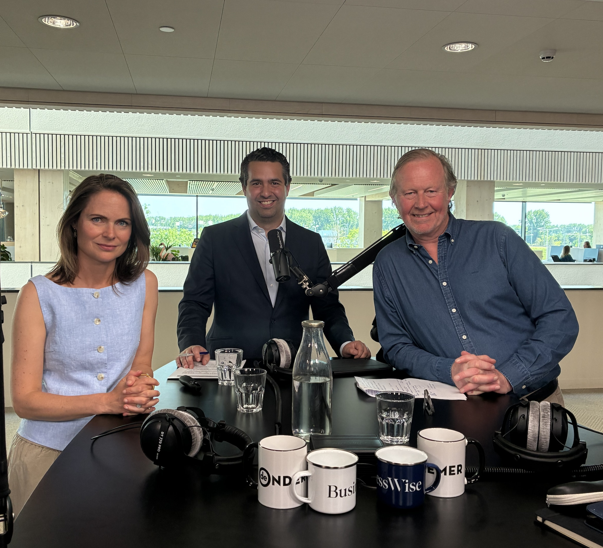 V.l.n.r: advocate Judy Sliepen, presentator Olivier de Neve en voormalig CEO Guido Pot.