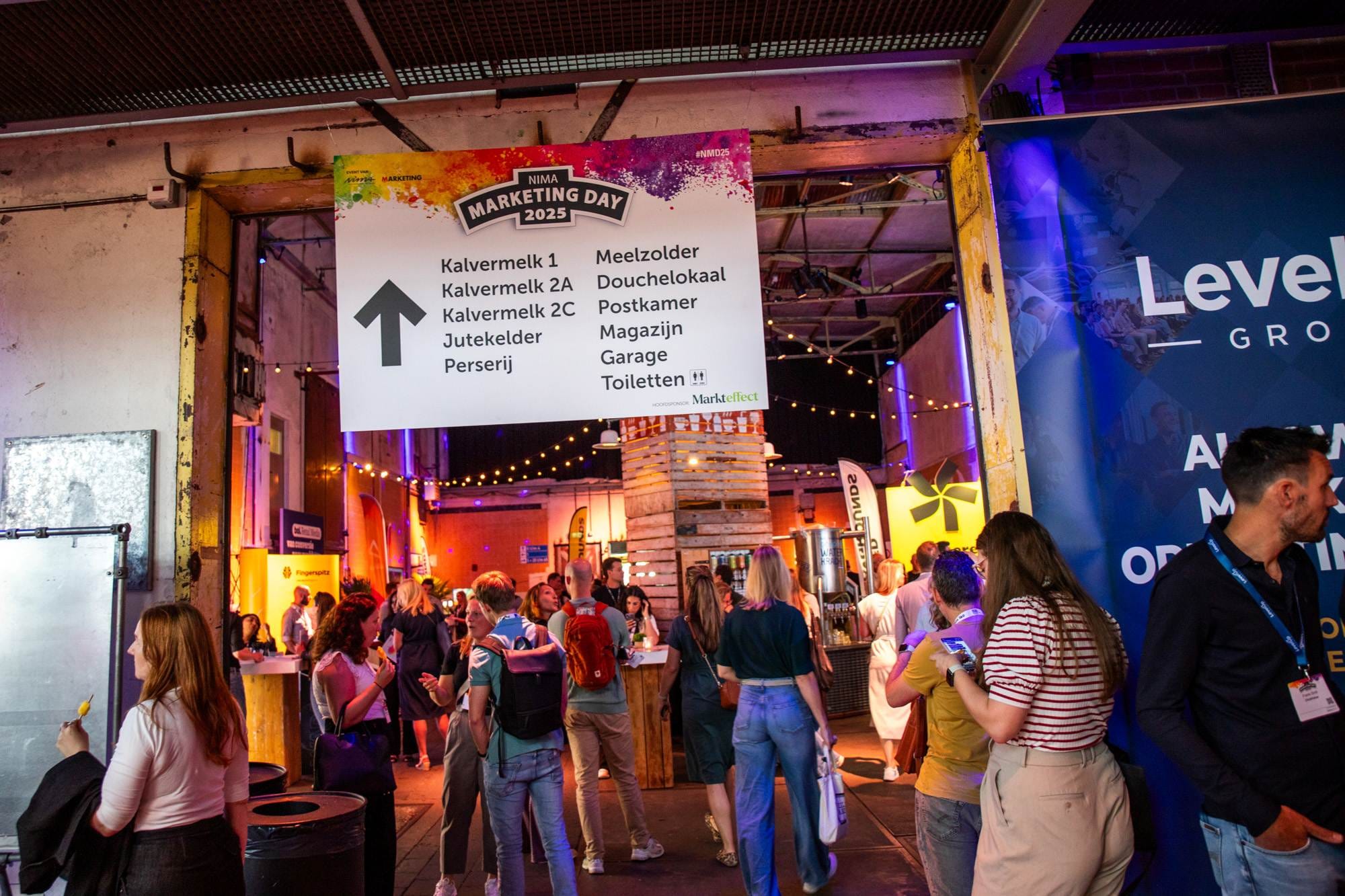 Bezoekers van de NIMA Marketing Day 2025 vinden hun weg. MarketingTribune
