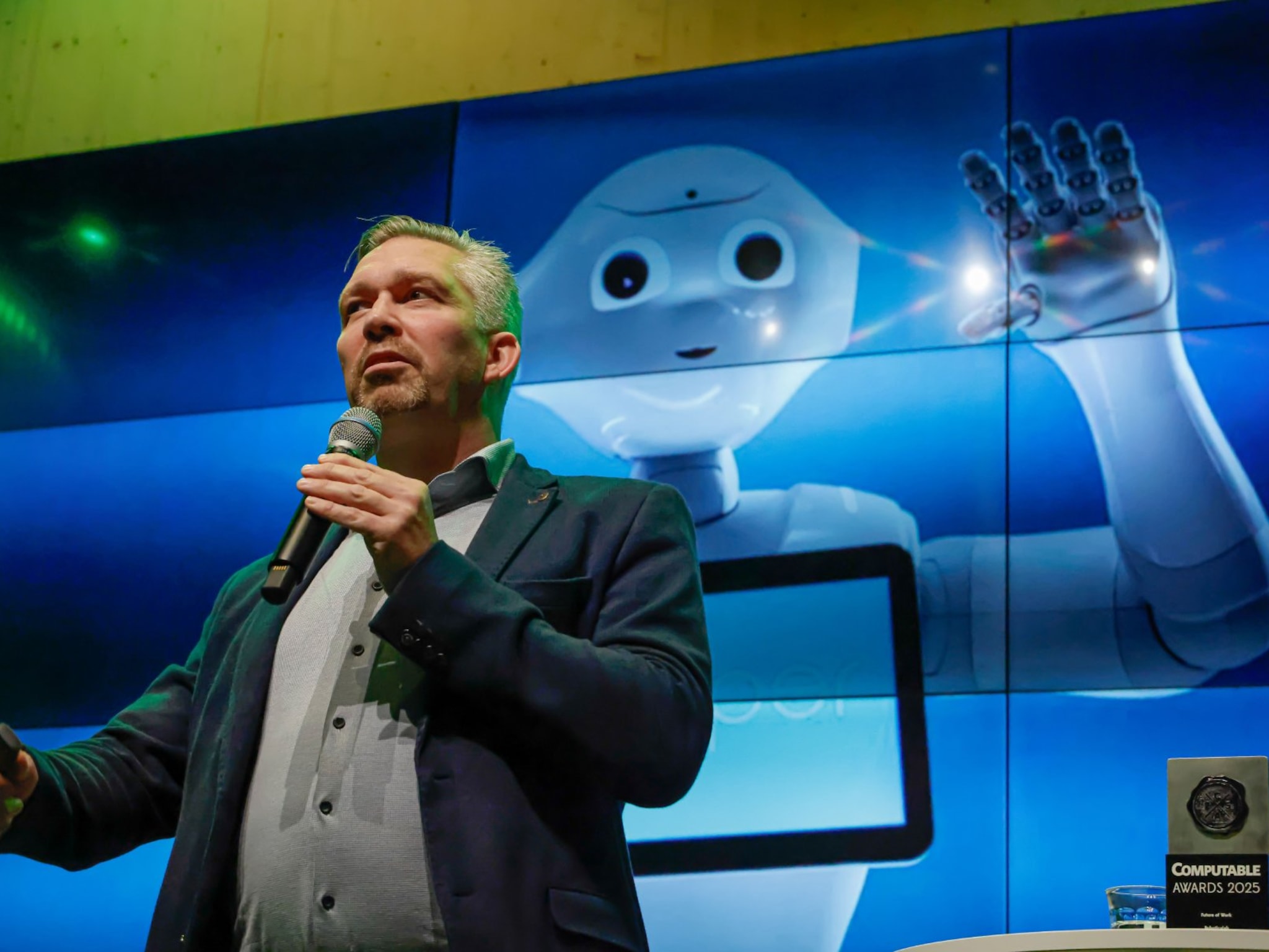 thijs dorssers koop nog geen humanoid robot