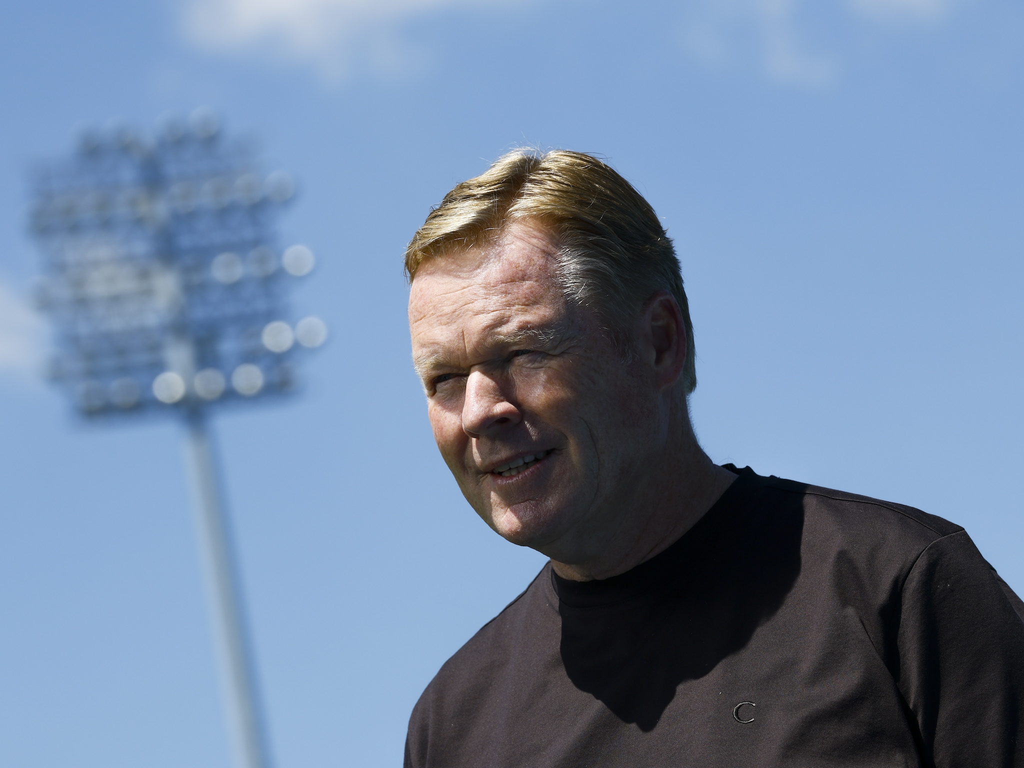 wat kan ronald koeman leren van bedrijfsleven