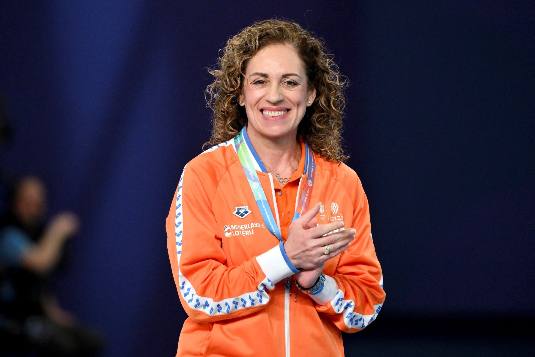 Over hun zwemcoach Esther Jauma: ‘De open communicatie met Esther heeft ons doen beseffen: rust is ook belangrijk’. Getty Images