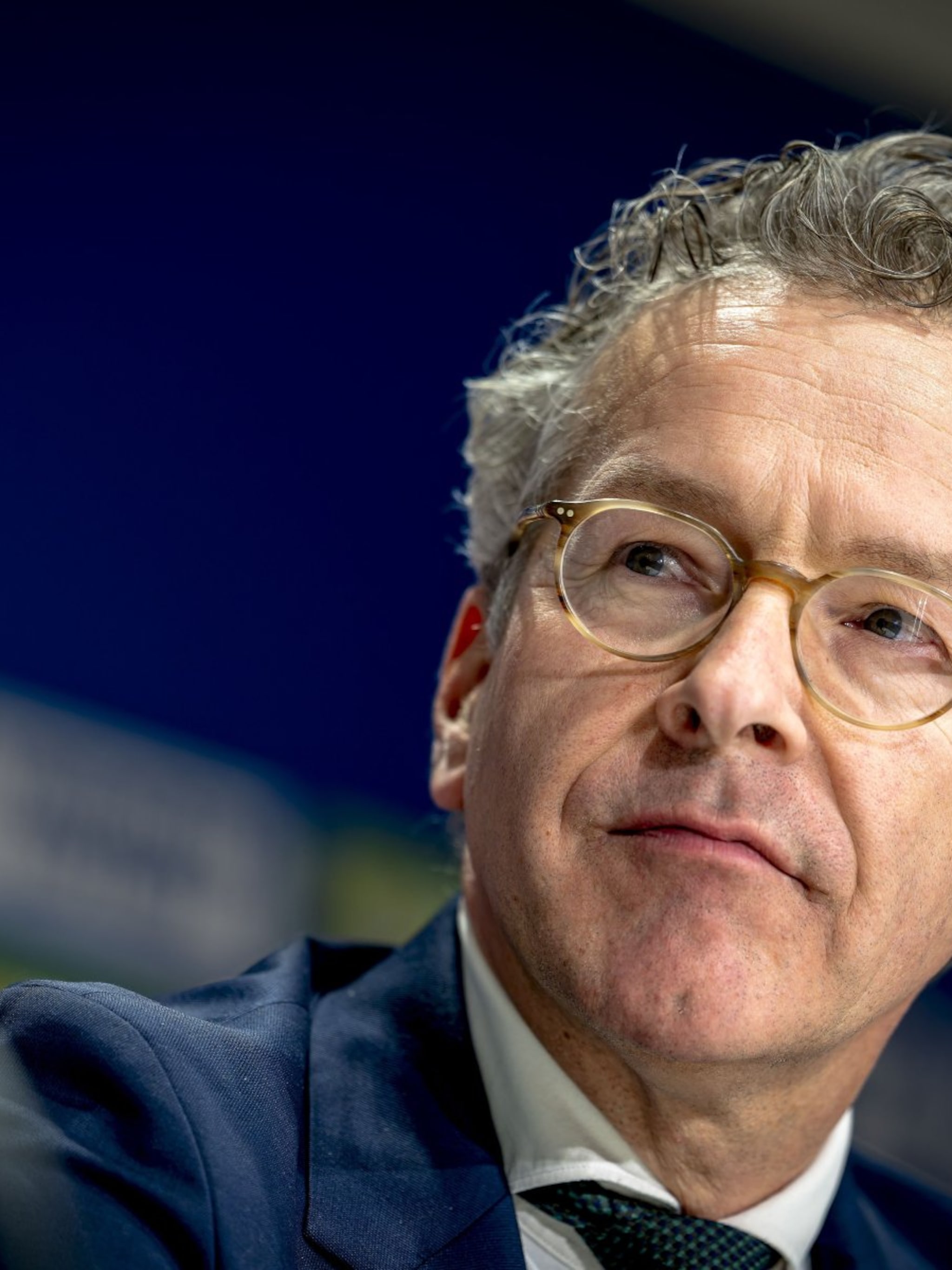 jeroen dijsselbloem 2 miljard euro bouw fotonicafabriek eindhoven