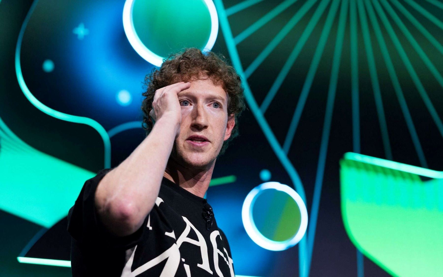 Het Meta van Mark Zuckerberg test een tool - Model Capability Initiative (MCI) - dat muisbewegingen, klikken, toetsenbordaanslagen en screenshots van het personeel registreert.