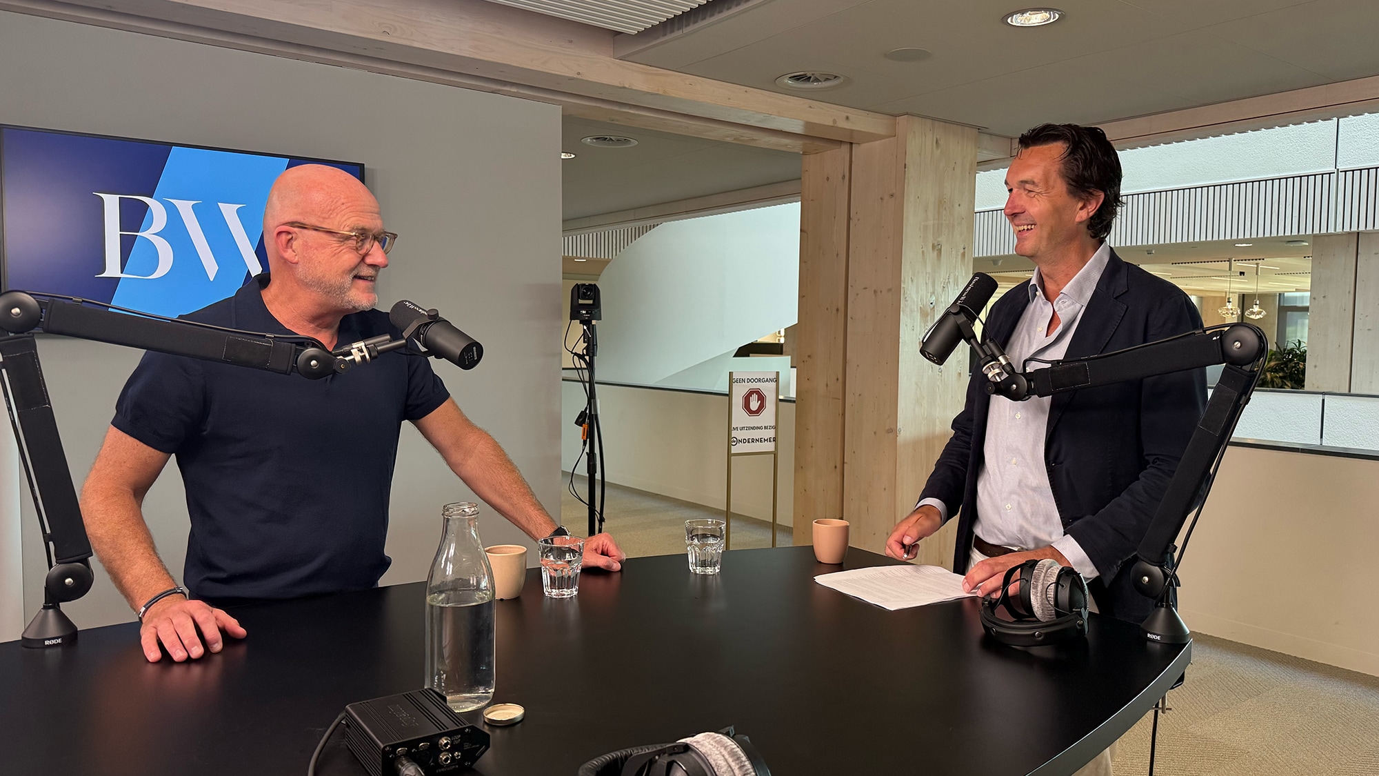 Wilco van Schaik in gesprek met Paul van Riessen in At the Top Sport. Foto: BusinessWise