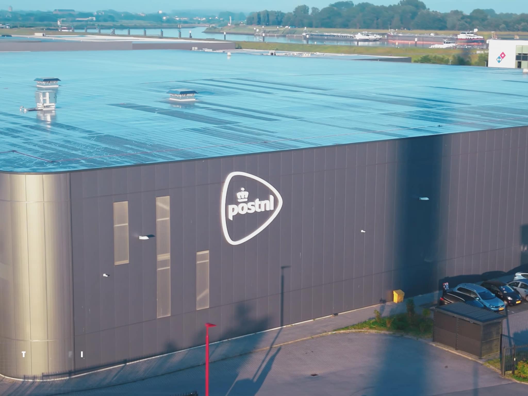 postnl robots smart warehouse