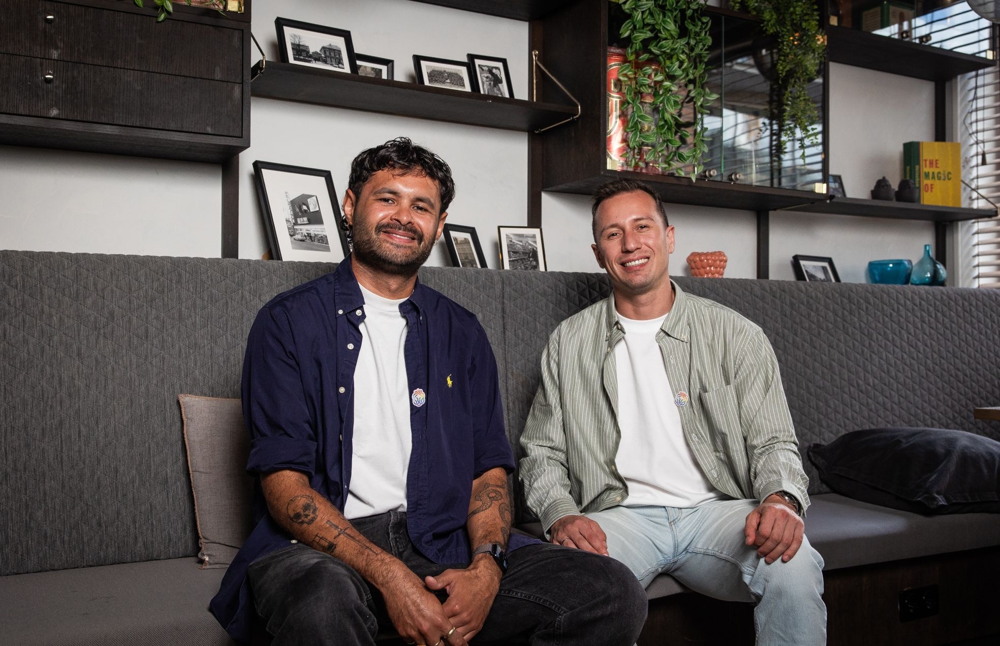 Nick Pastoor (rechts) en Djordan Papilaya van Ahold Delhaize Pride. Foto: Dingena Mol