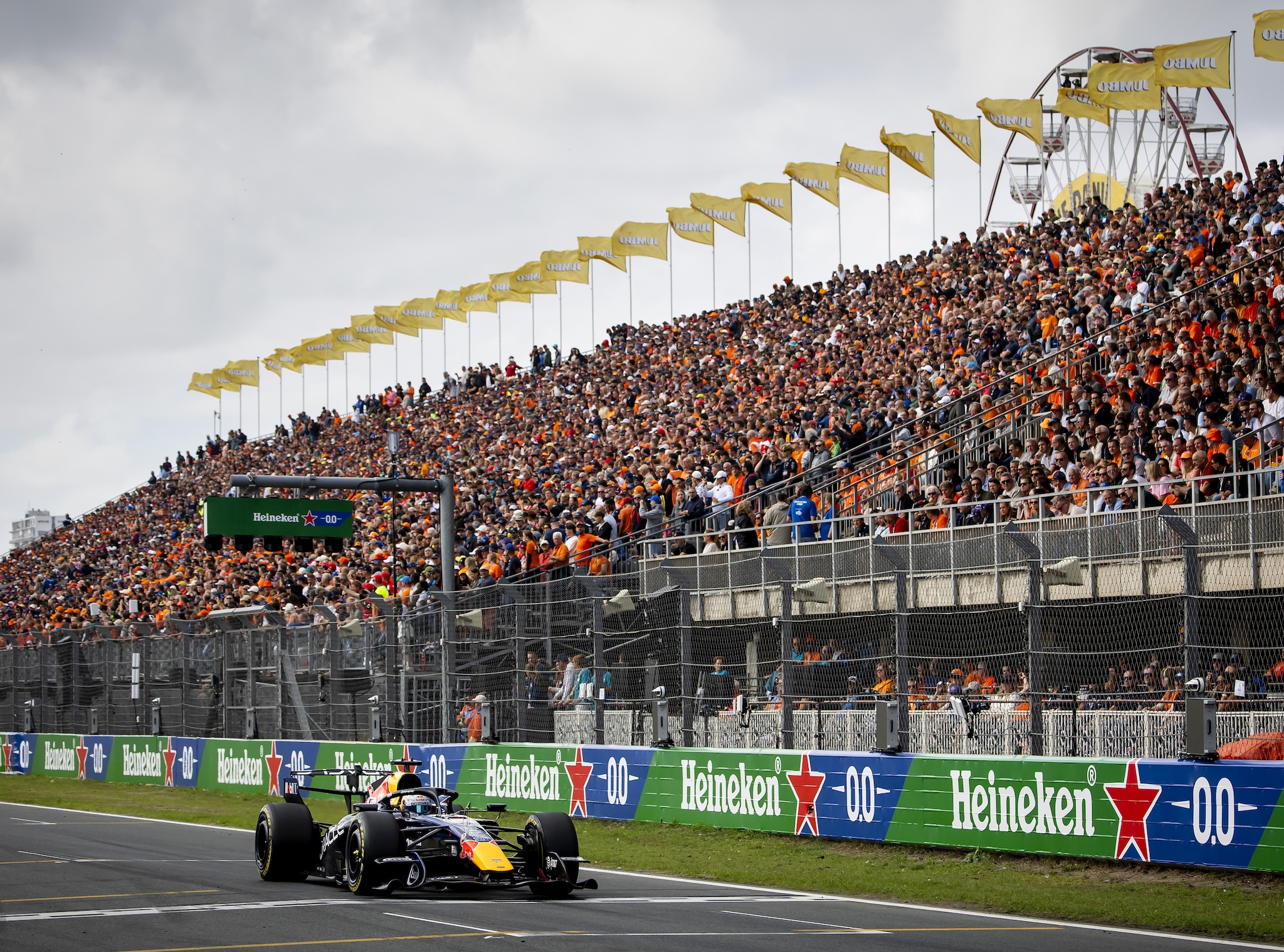 Max Verstappen tijdens de sprintrace, voorafgaand aan de F1 Grand Prix van Nederland 2026 in Zandvoort. ANP
