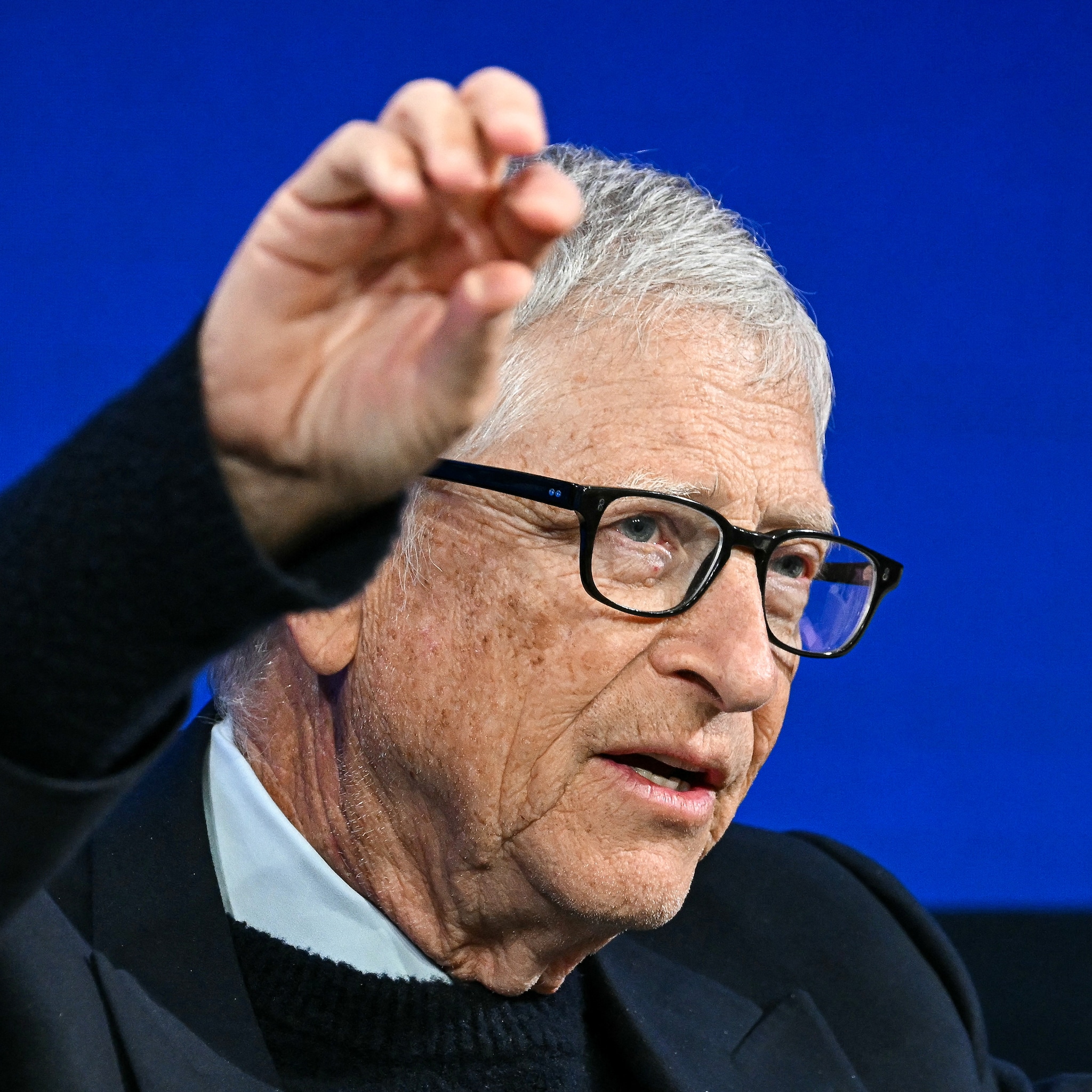 bill gates waarschuwt gevaren ai tokentaks