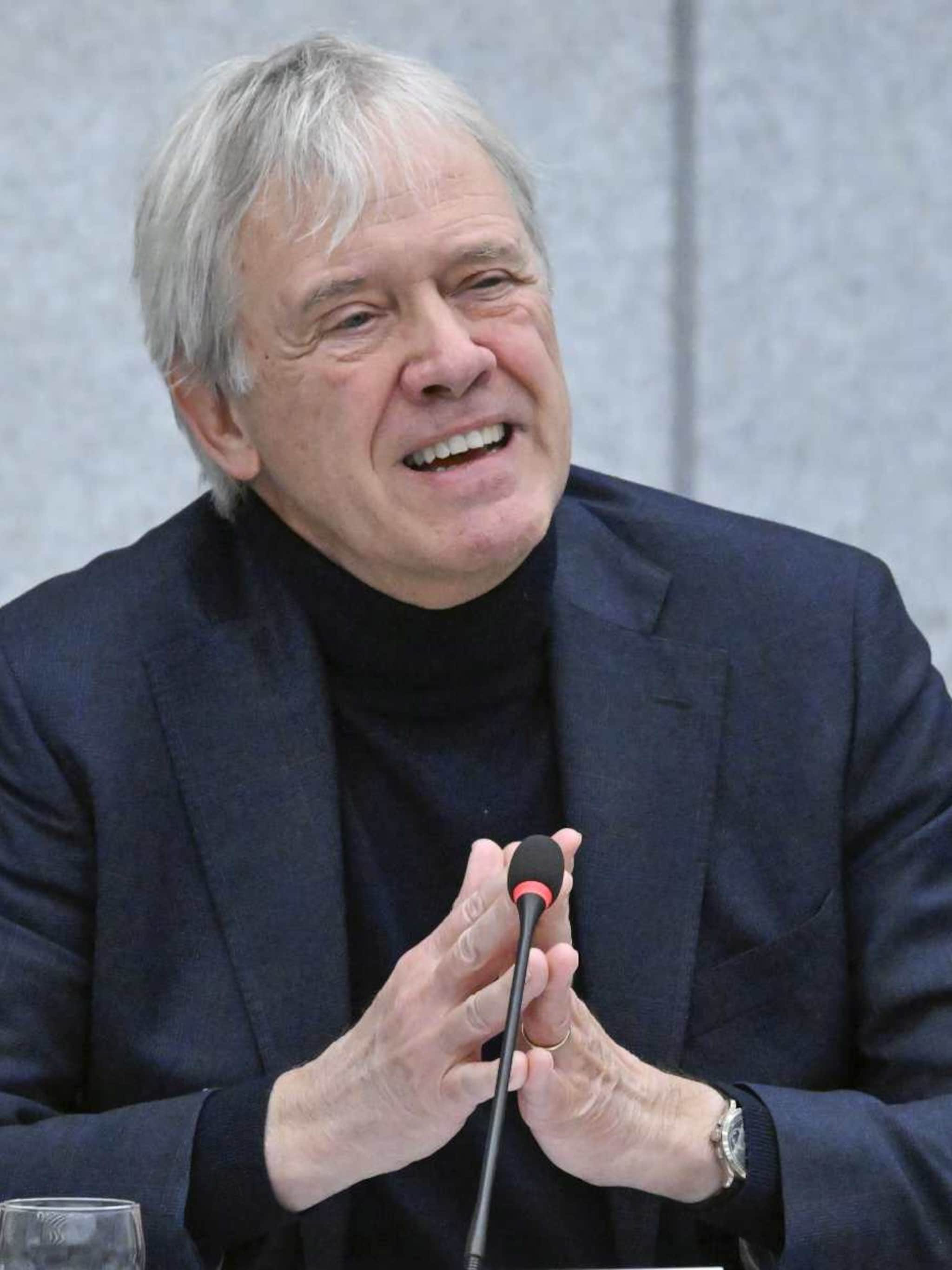 kabinet begroting middeleeuws peter wennink kritiek