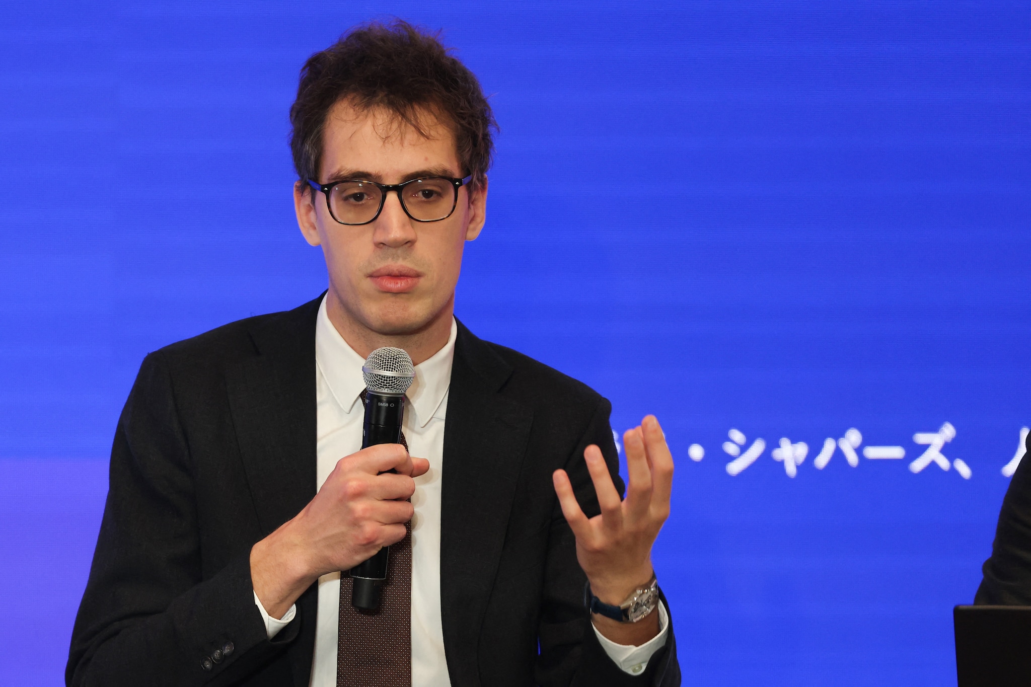Arthur Mensch, CEO en medeoprichter of Mistral AI, aan het woord tijdens de Tokyo Innovation Base eerder dit jaar.