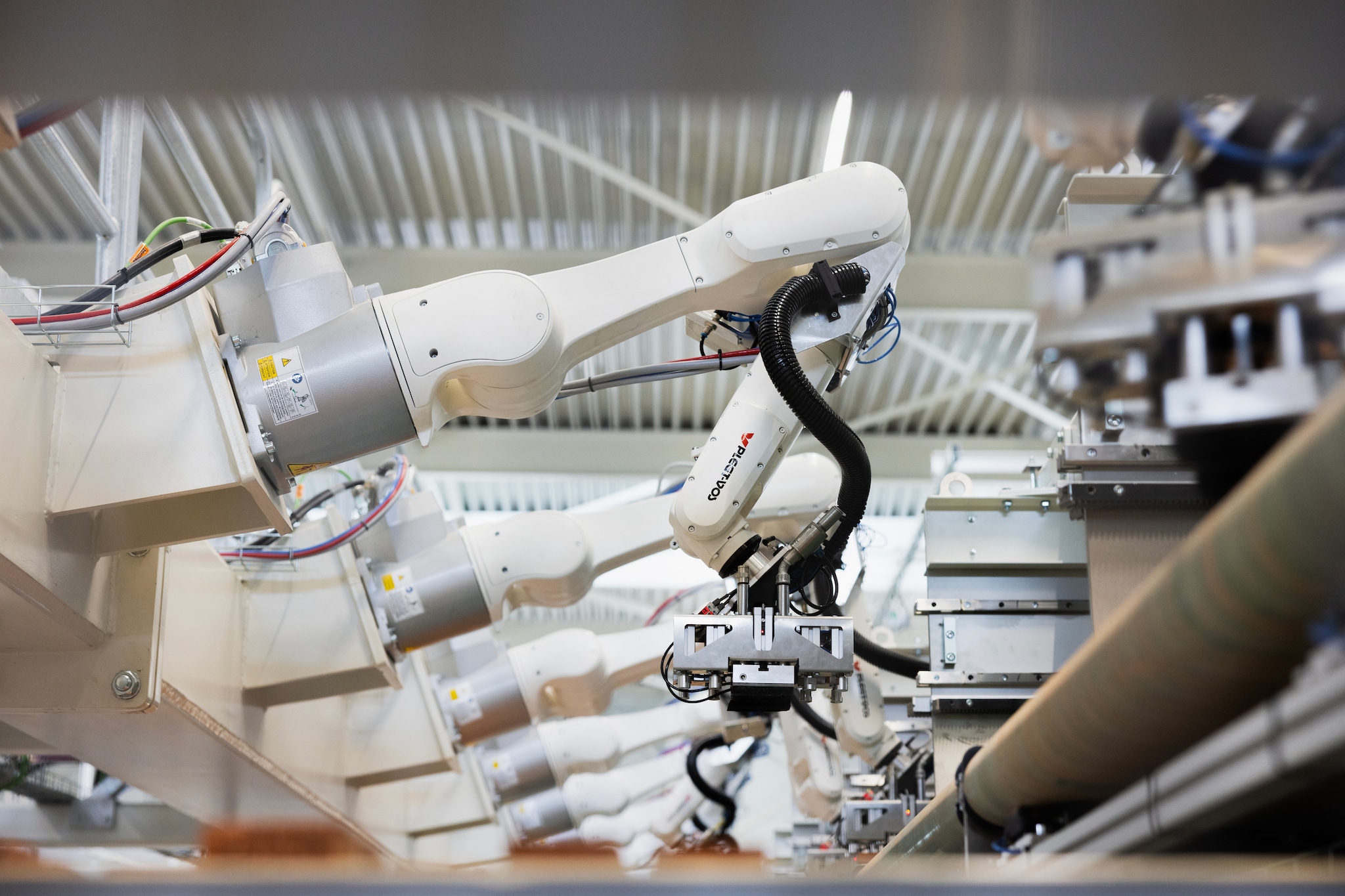 Robots aan het werk in de Slimme Huizenfabriek Marlie Koggel