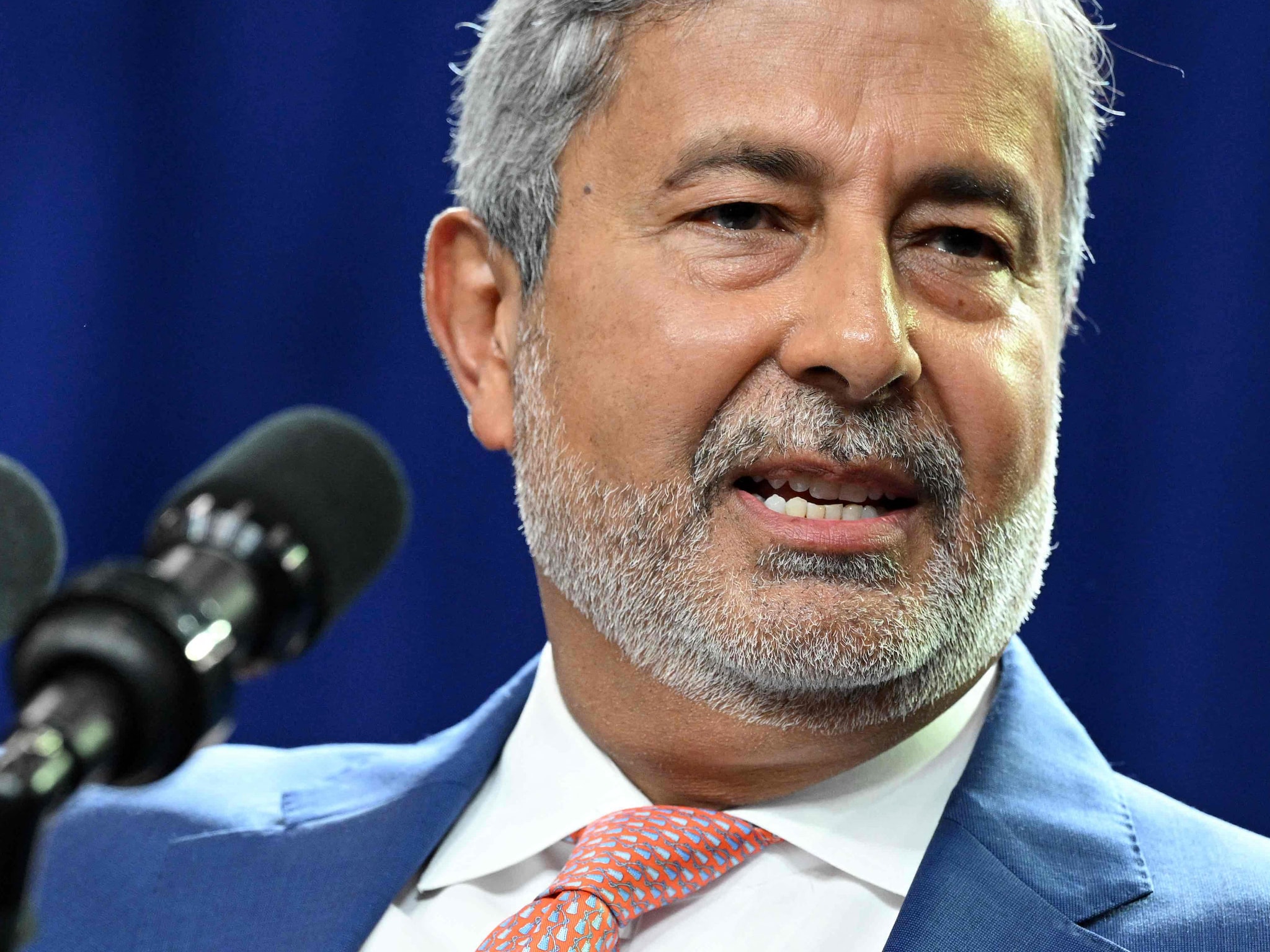 kritiek bonussen micron ceo sanjay mehrotra rob huisman liza luesink guido pot