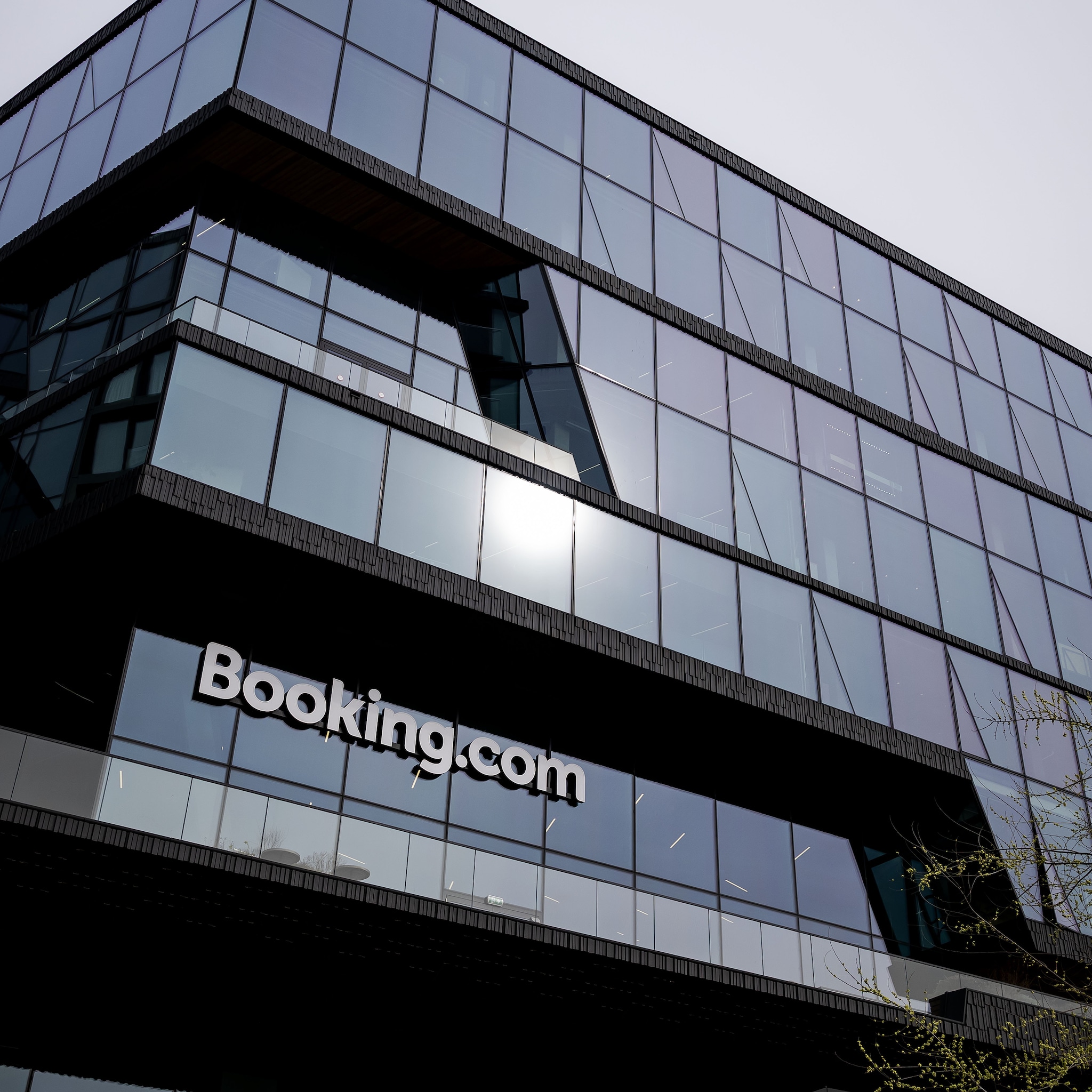 booking rechtszaak verplicht kantoorwerk thuiswerken wetenschap
