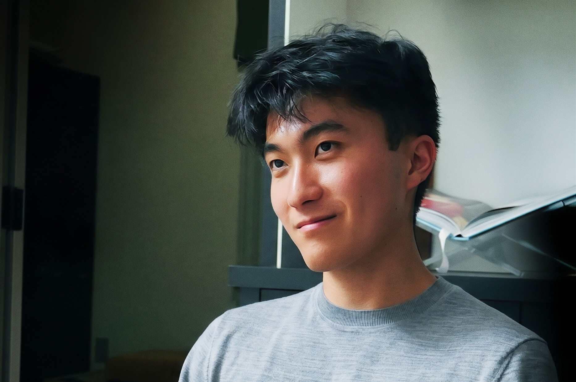 De 23-jarige Noah Shinn is founder van de veelbesproken AI-agent Instinct.