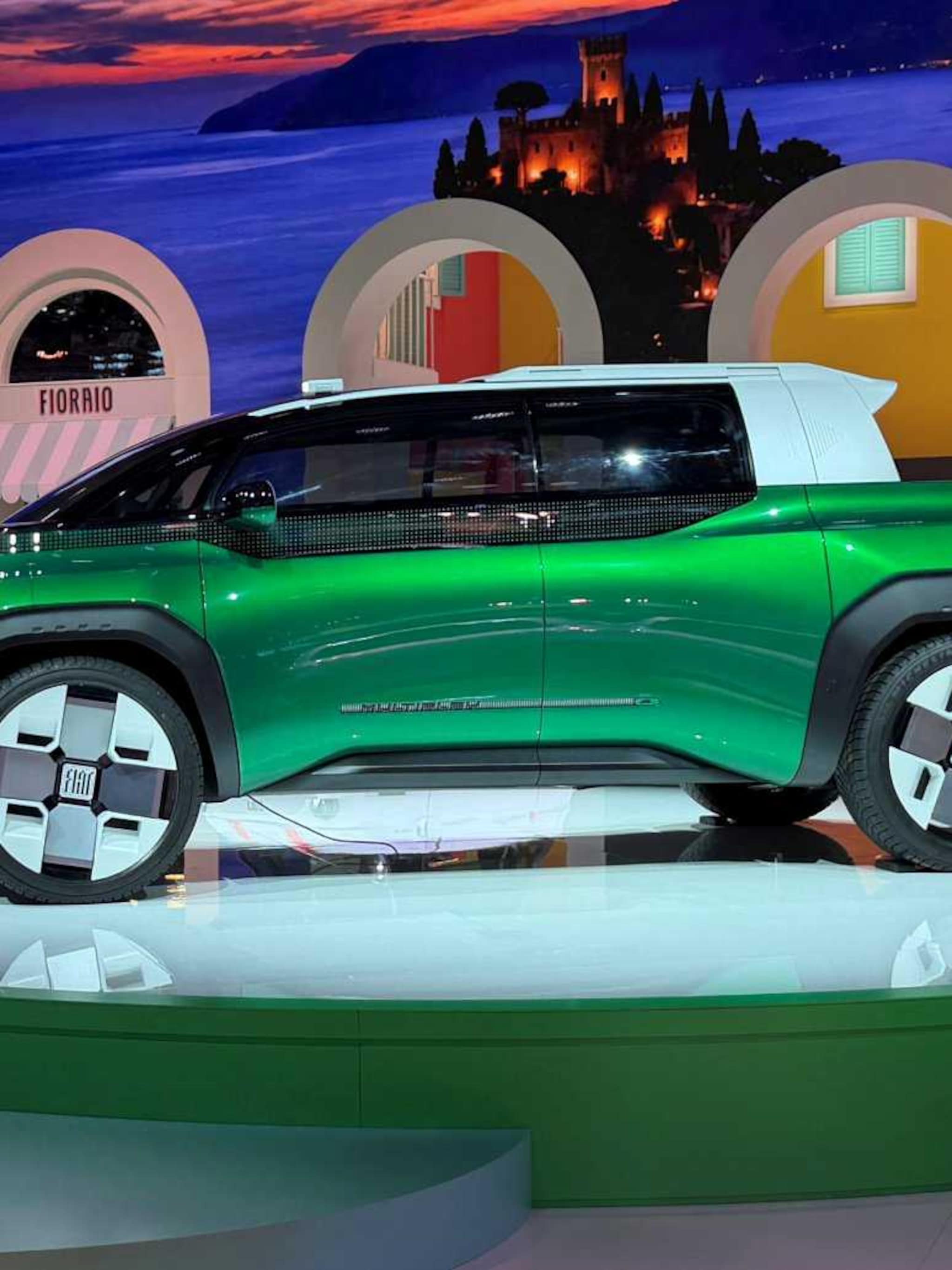 fiat love brand parijs autoshow