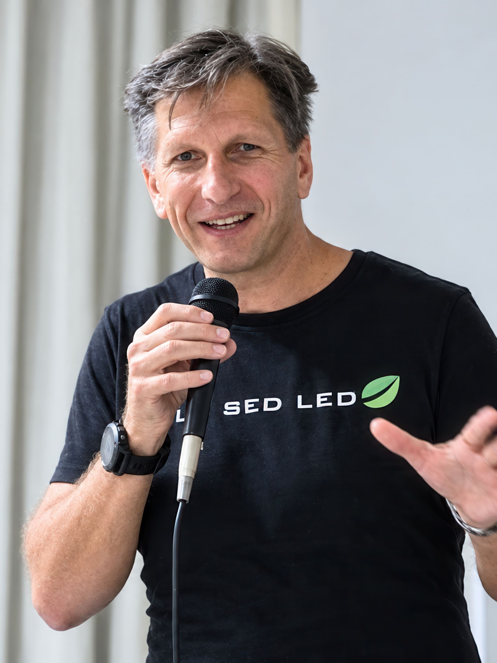 jean louis van der velde onttroont charlene de carvalho heineken quote 500