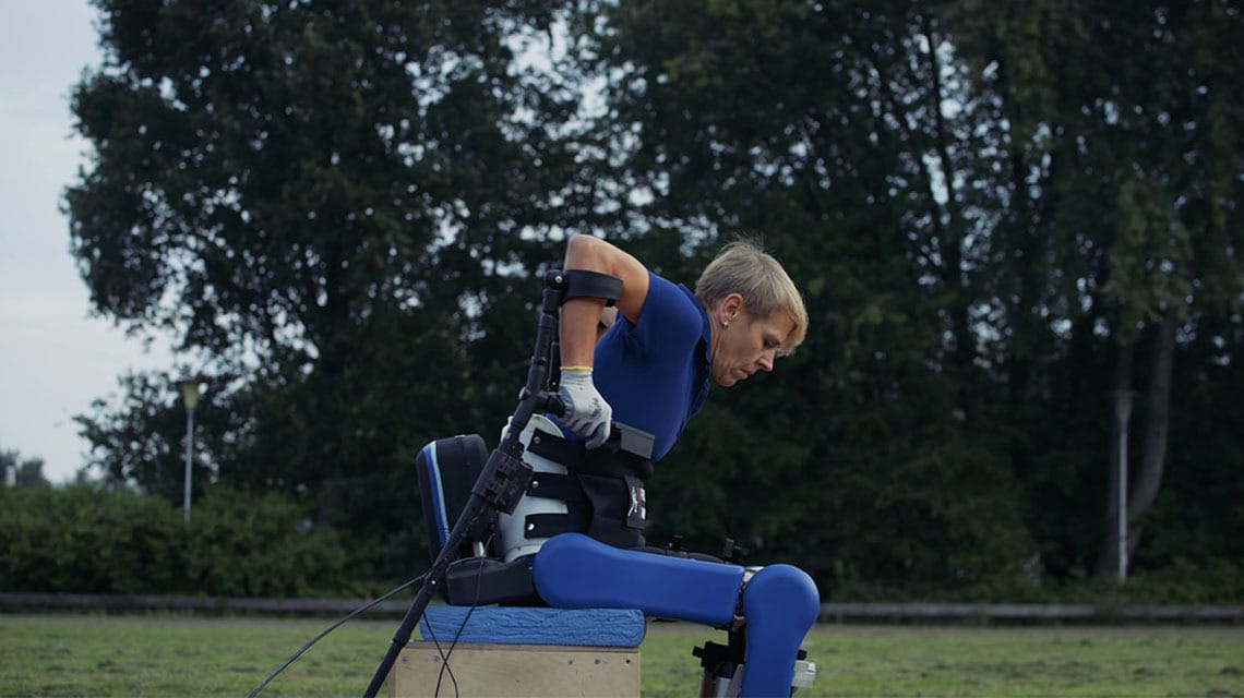 De uitdagingen en obstakels voor het exoskelet.